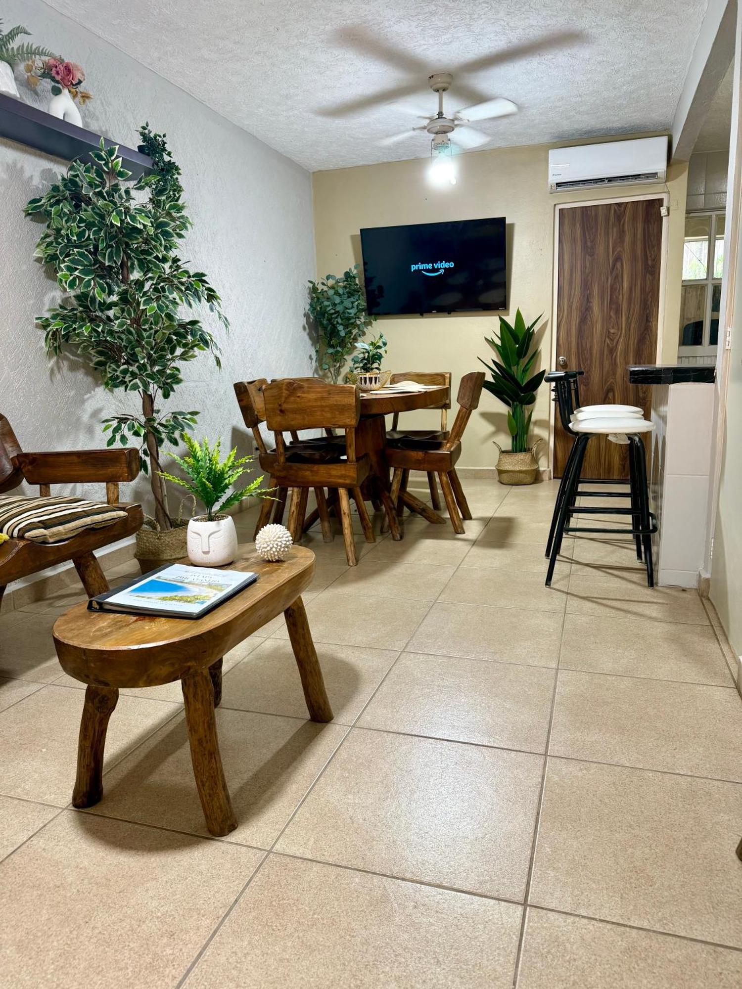 Casa Con Alberca A 8 Min De Playa Apartment Икстапа Екстериор снимка
